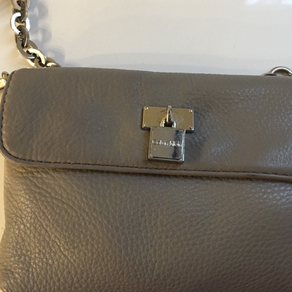 Calvin Klein Crossbody bag.